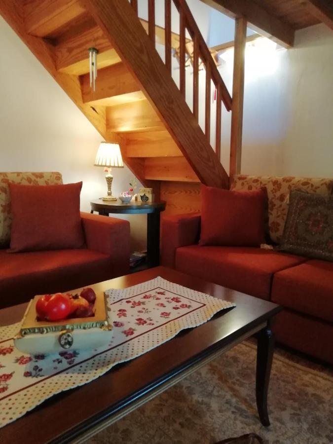 Cosy Lake House, Μια Ανάσα Πριν Τη Λίμνη Kalívia 外观 照片