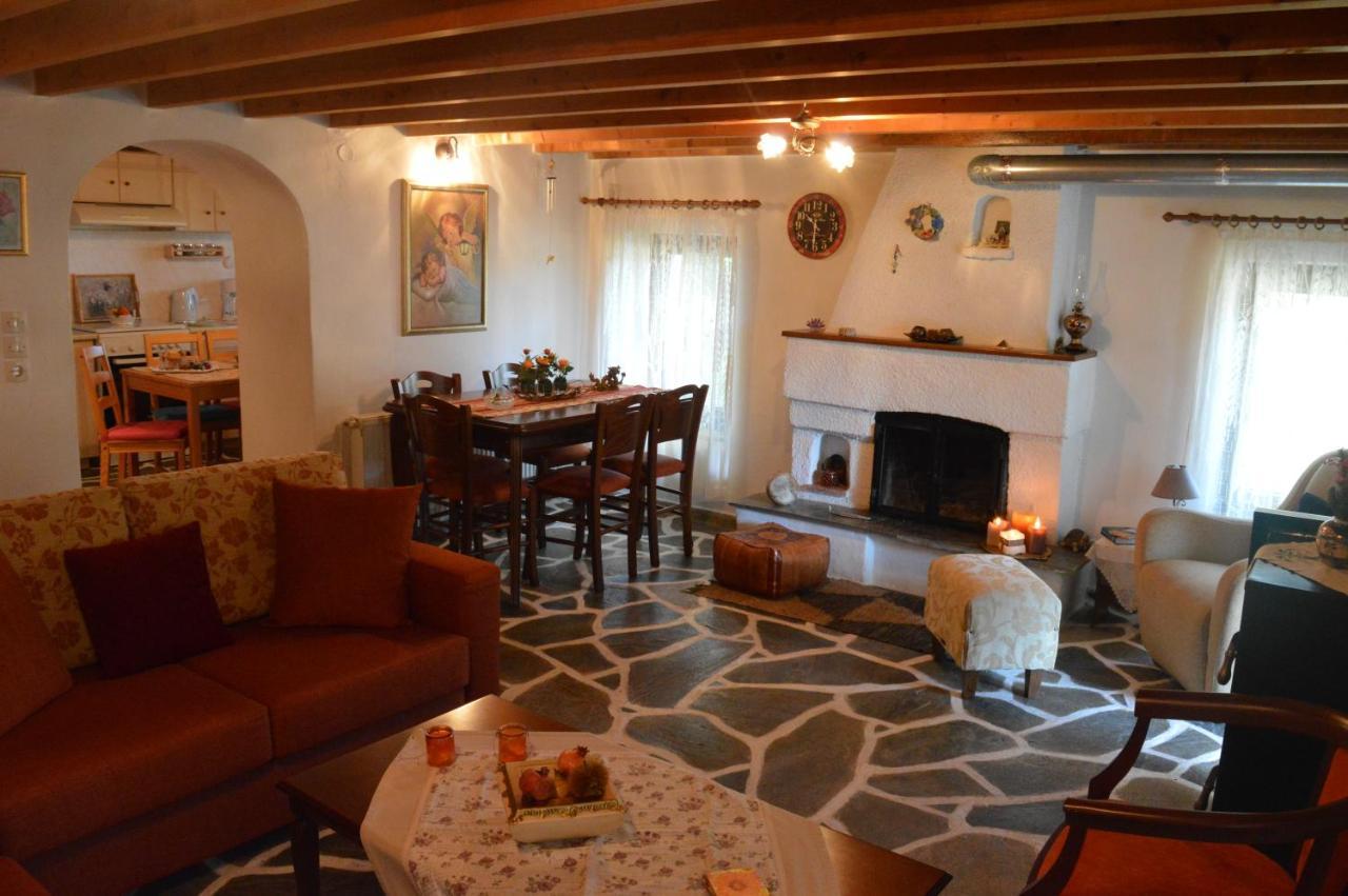 Cosy Lake House, Μια Ανάσα Πριν Τη Λίμνη Kalívia 外观 照片