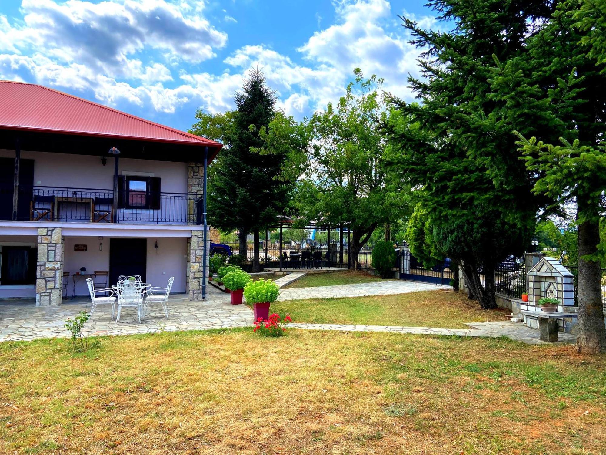 Cosy Lake House, Μια Ανάσα Πριν Τη Λίμνη Kalívia 外观 照片