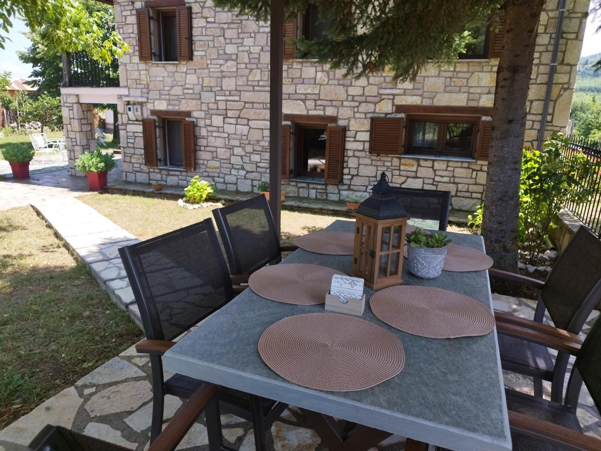 Cosy Lake House, Μια Ανάσα Πριν Τη Λίμνη Kalívia 外观 照片