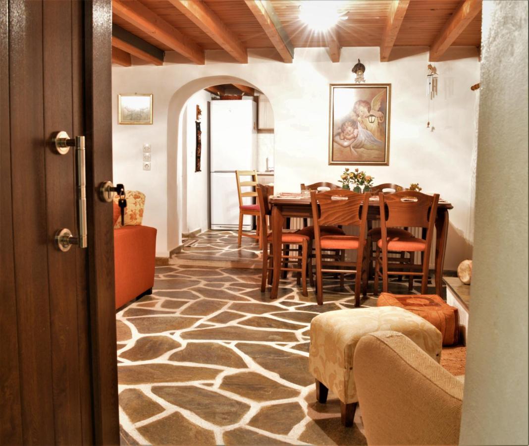 Cosy Lake House, Μια Ανάσα Πριν Τη Λίμνη Kalívia 外观 照片